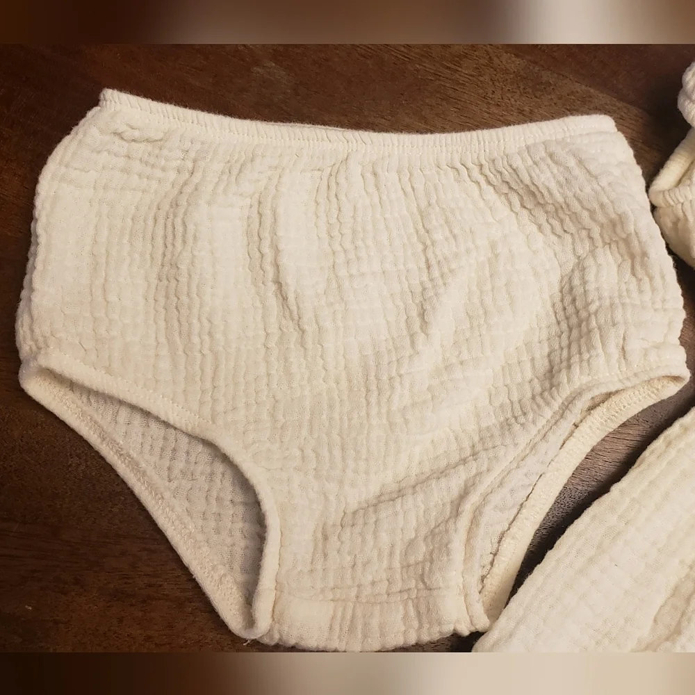 Modern Moments by Gerber Baby Girl Muslin Dress and Bloomers Set, 12M, 100% Cott